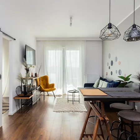 Arena Industrial Apartment *